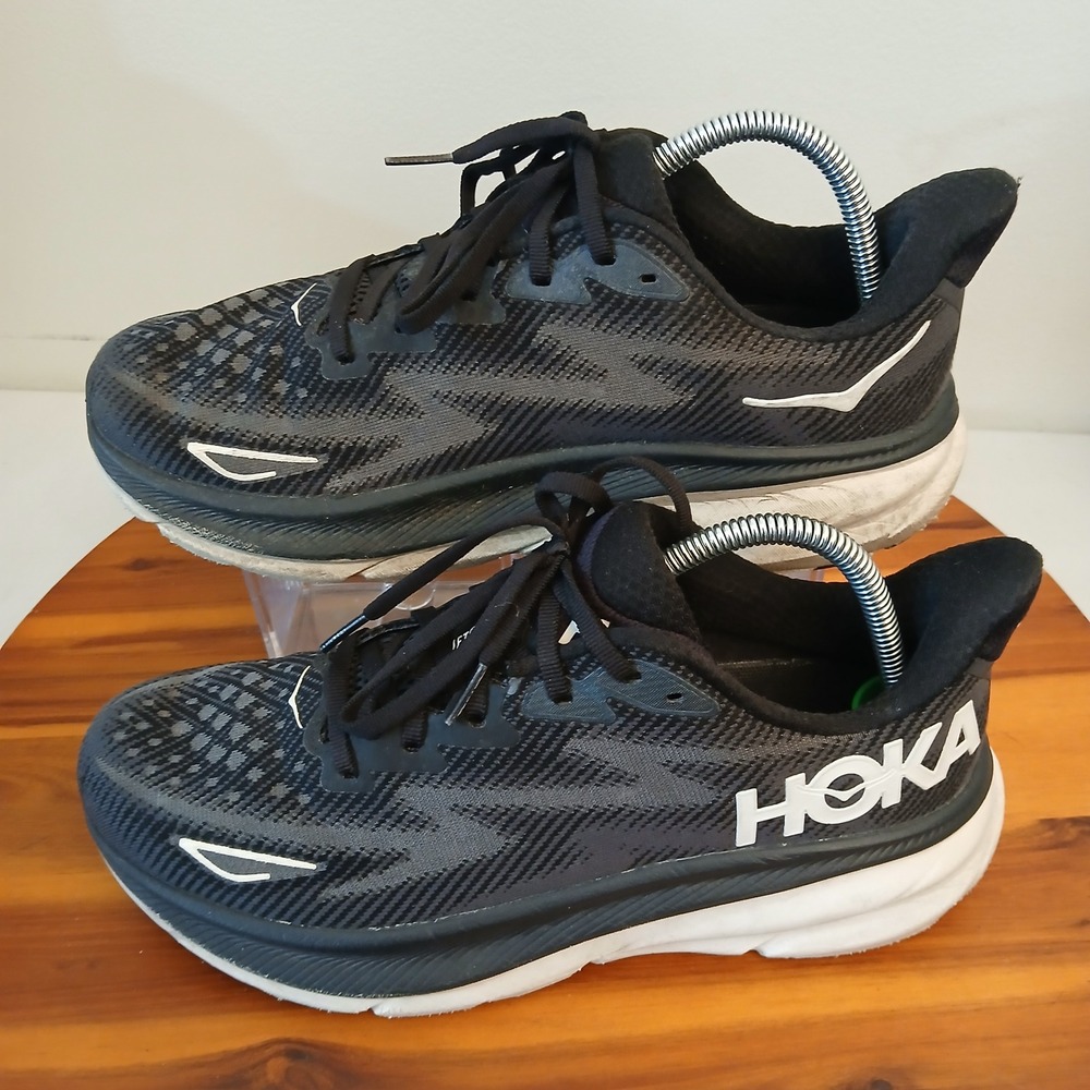 Hoka Clifton 9 Mens 9 Black White Running Shoes Sneakers 1127895 BWHT